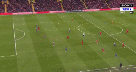 邓加：维尼修斯是足球层面的领袖，而非更衣室领袖