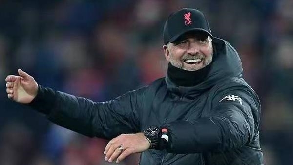 里程碑，徐新已为上海海港出战100场比赛