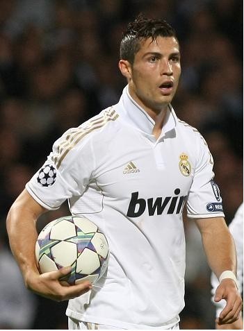 亚冠二级半场：尤里安失点，拉蒙补时建功，万隆1-0曼谷联