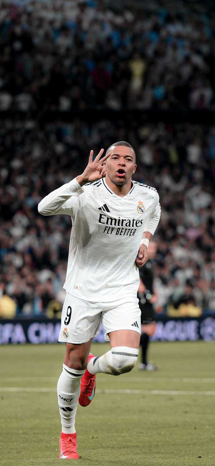 TA：桑切斯最近在逐渐进步，他已成为英超最可靠的门将之一