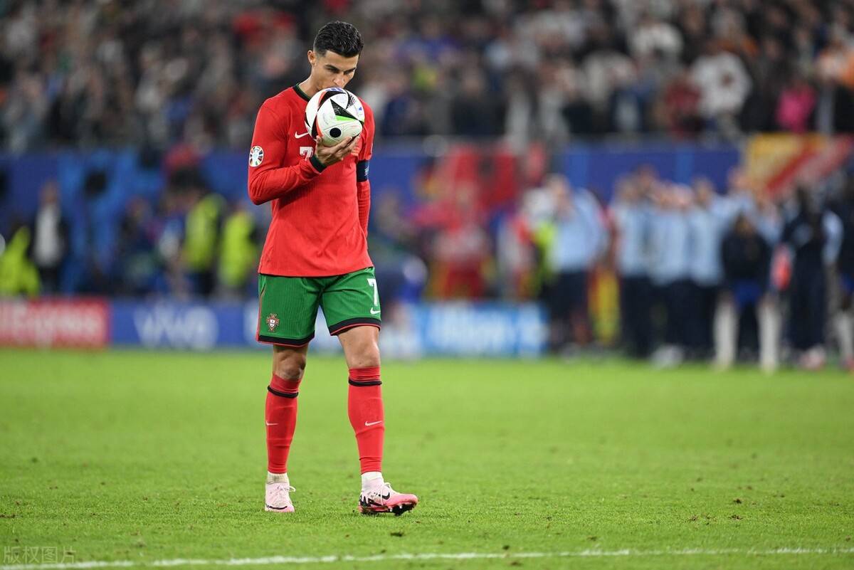 国安5-1送梅州降级，法比奥大四喜独享联赛金靴，张玉宁破门