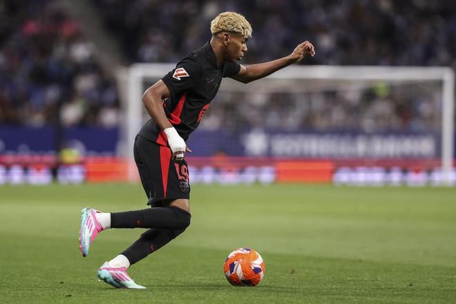 米兰名宿舍普琴科：莱奥可以在我那支米兰立足，能不能首发就不好说了